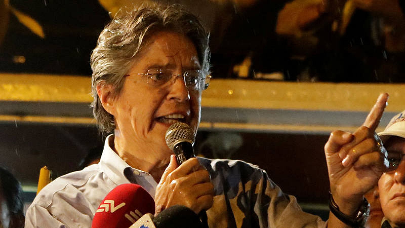 Lasso dando un discurso a sus simpatizantes el pasado 3 de abril de 2017 en Guayaquil (Ecuador).  