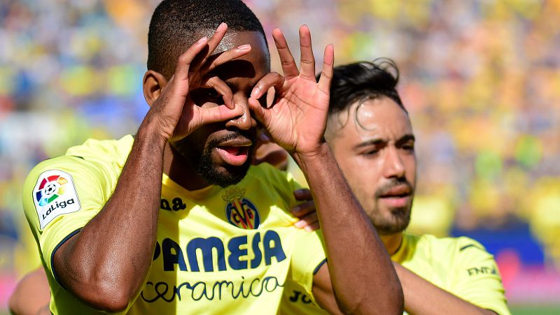 Bakambu, después de marcar el gol de la victoria del Villarreal.