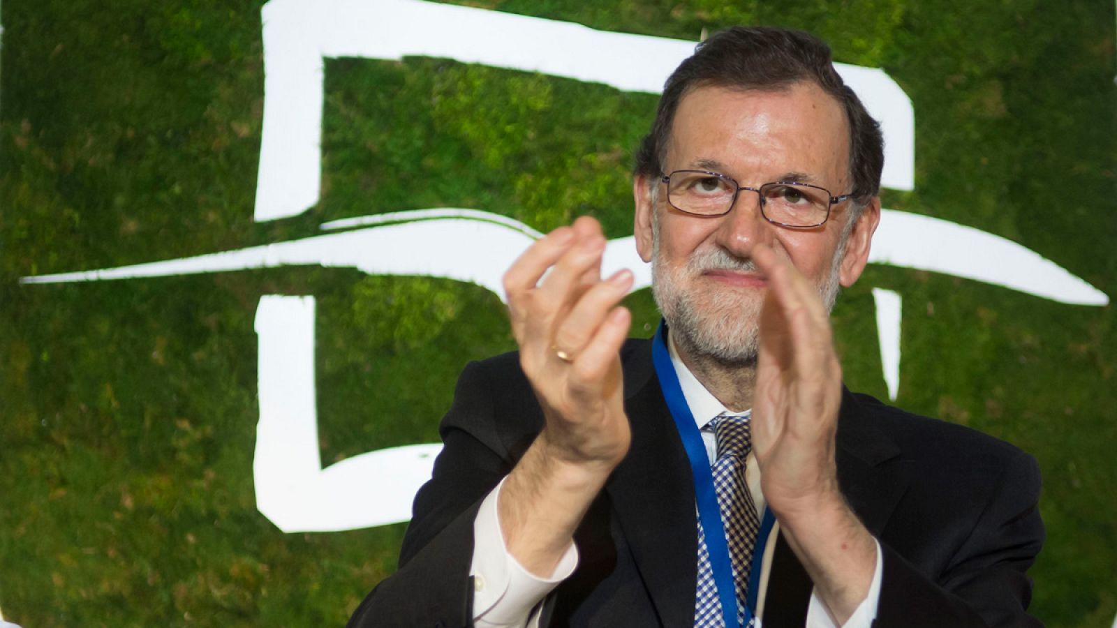 El presidente del PP, Mariano Rajoy, en un acto de Nuevas Generaciones en Sevilla