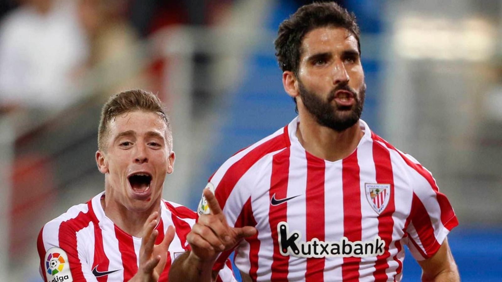 Raúl García celebra su tanto ante el Eibar