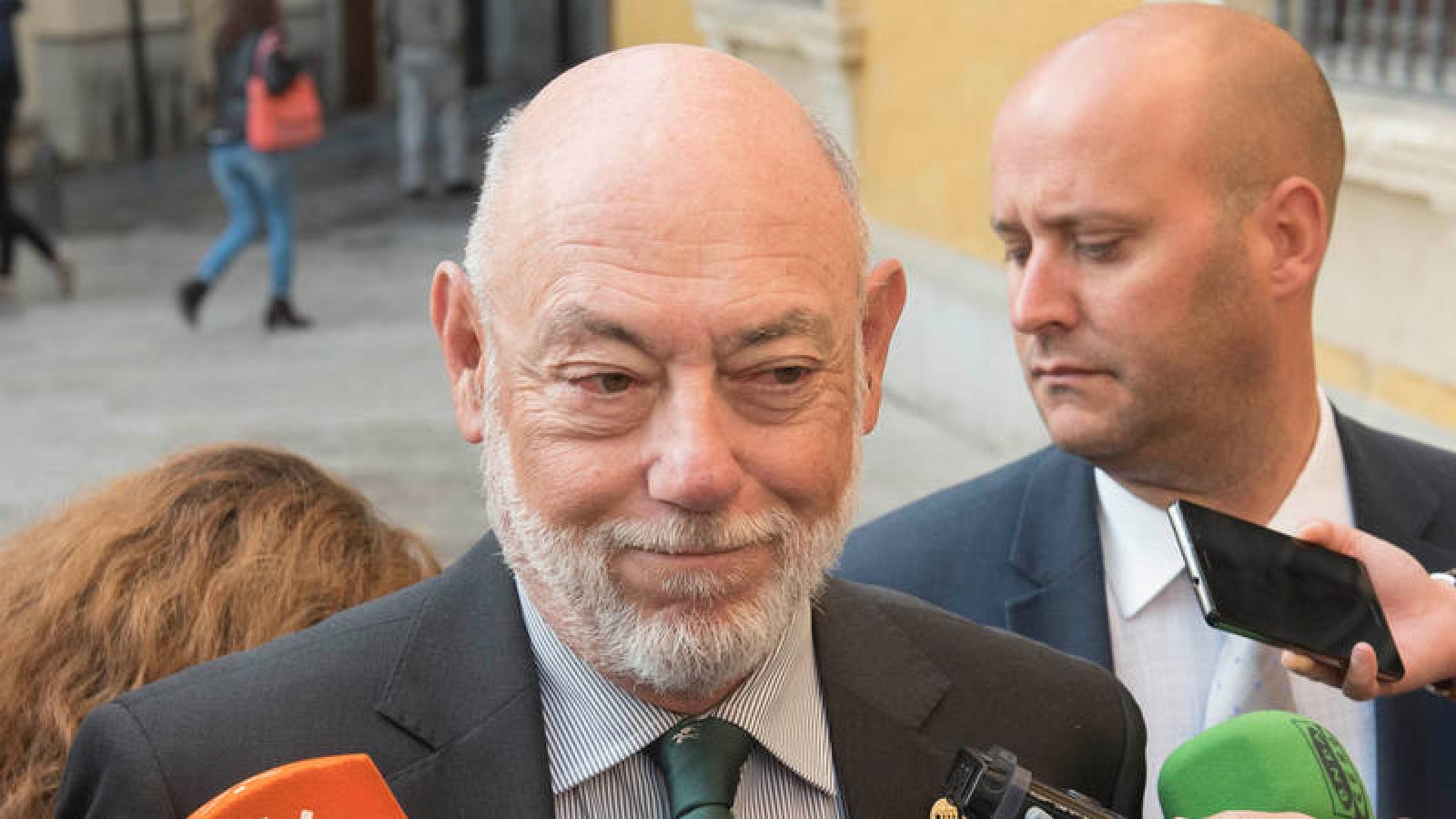 El fiscal general del Estado, José Manuel Maza, a su llegada a la Facultad de Derecho en Granada