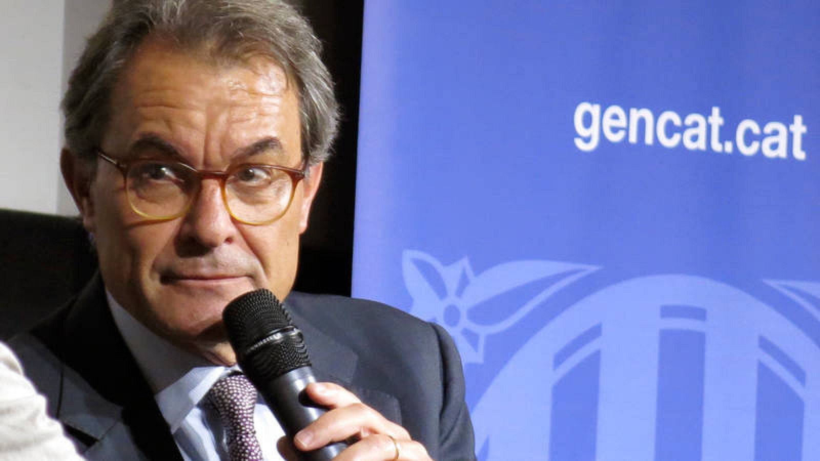 El expresidente de la Generalitat de Cataluña Artur Mas, en una entrevista pública en París
