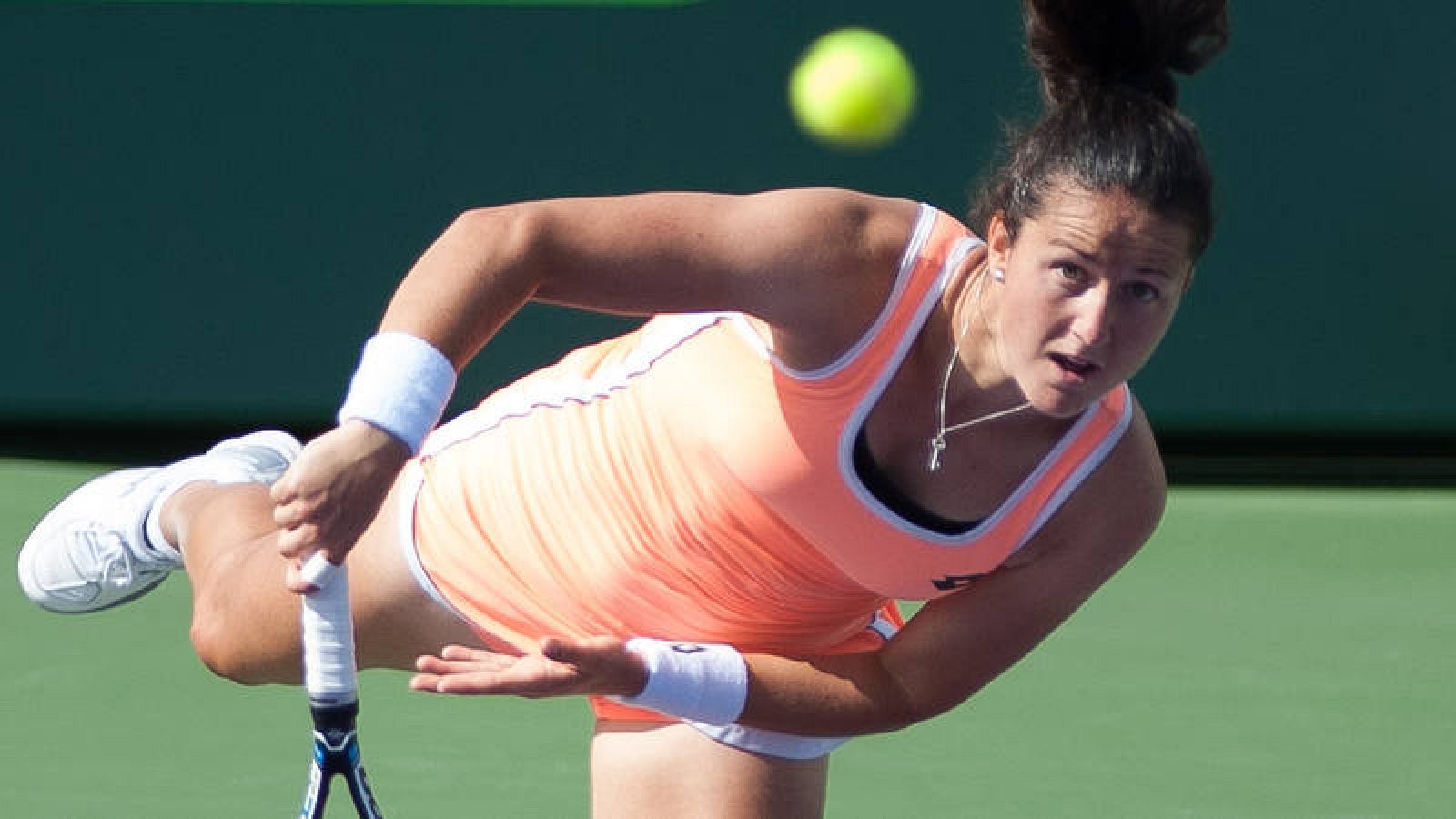 Lara Arruabarrena pasa la primera ronda en Madrid.