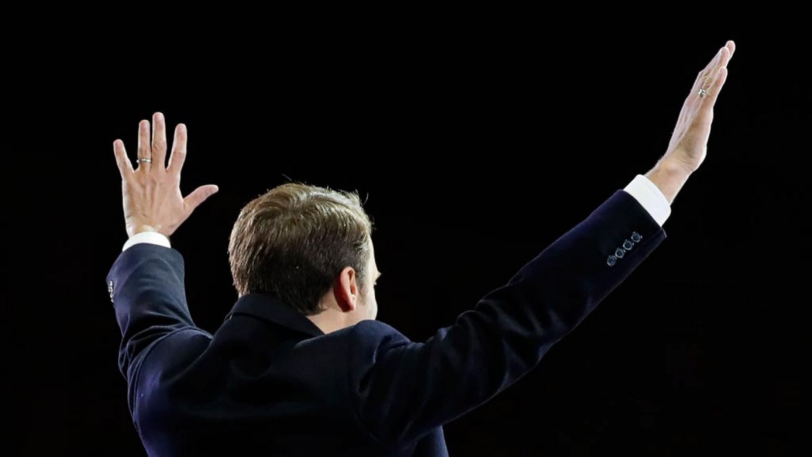 Emmanuel Macron, celebrando su victoria como nuevo presidente de Francia