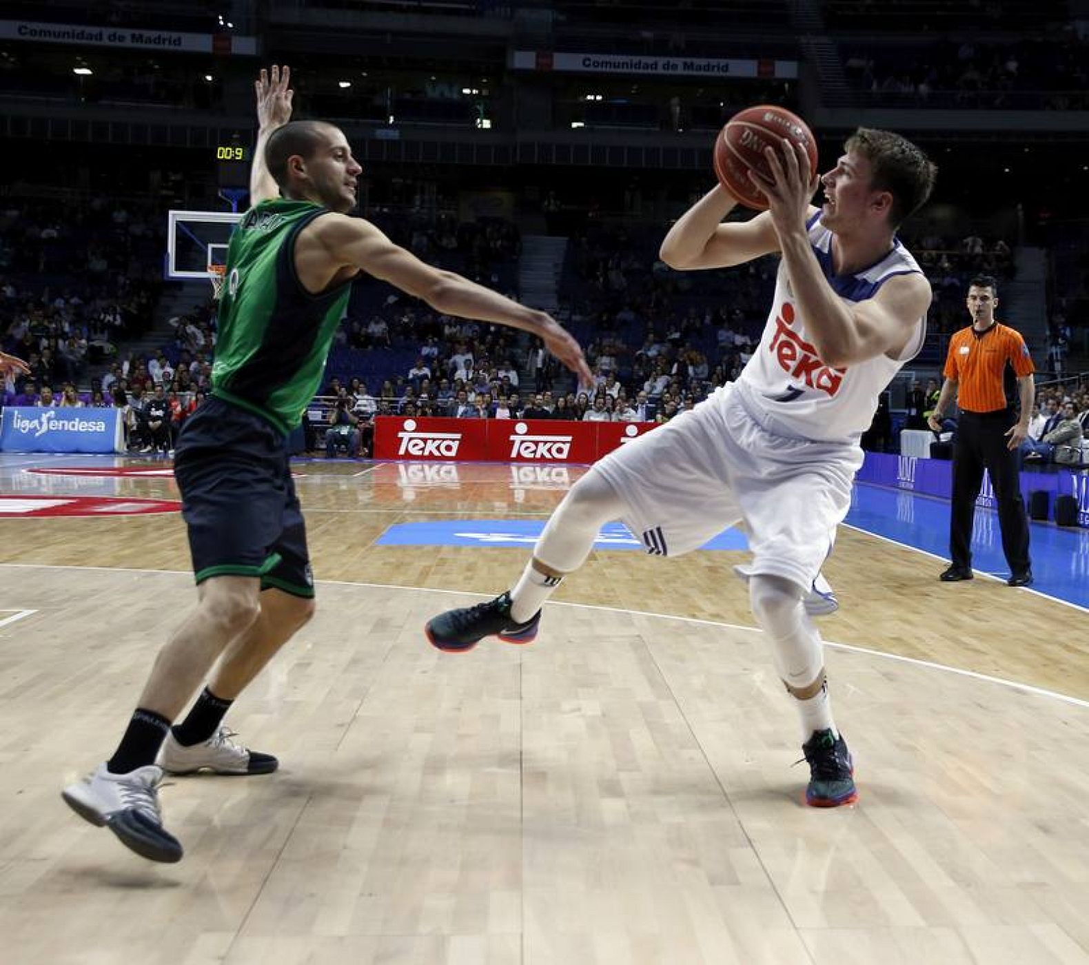 Doncic, ante el Joventut 