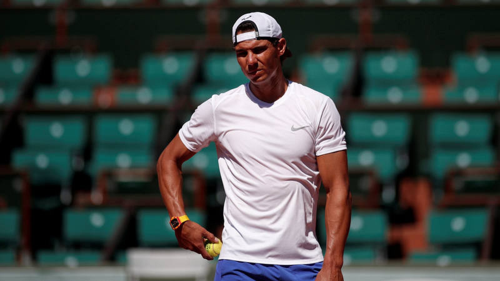 Rafa Nadal inicia la conquista de su décimo Roland Garros ante Benoît Paire