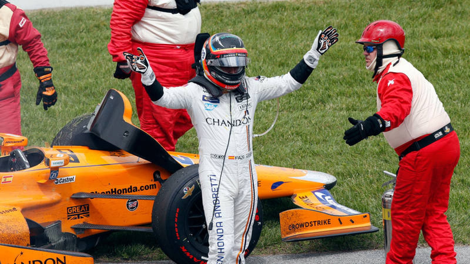 Motor | 500 Millas de Indianápolis | Alonso rompe el motor y Sato gana las 500  Millas 