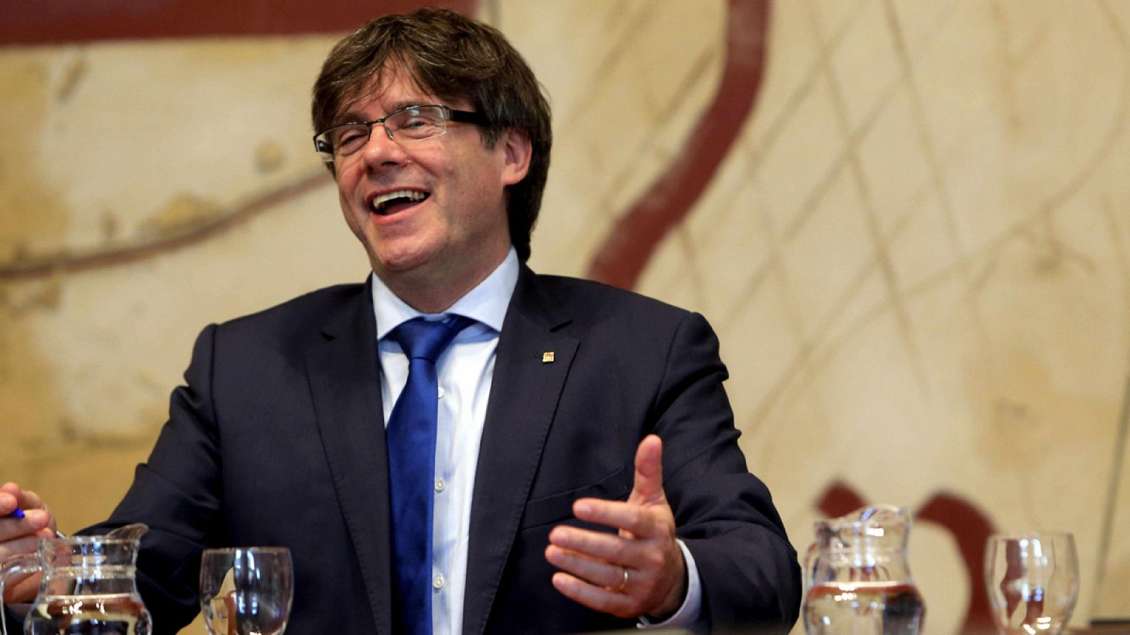 El presidente de la Generalitat, Carles Puigdemont, durante la reunión semanal del Govern