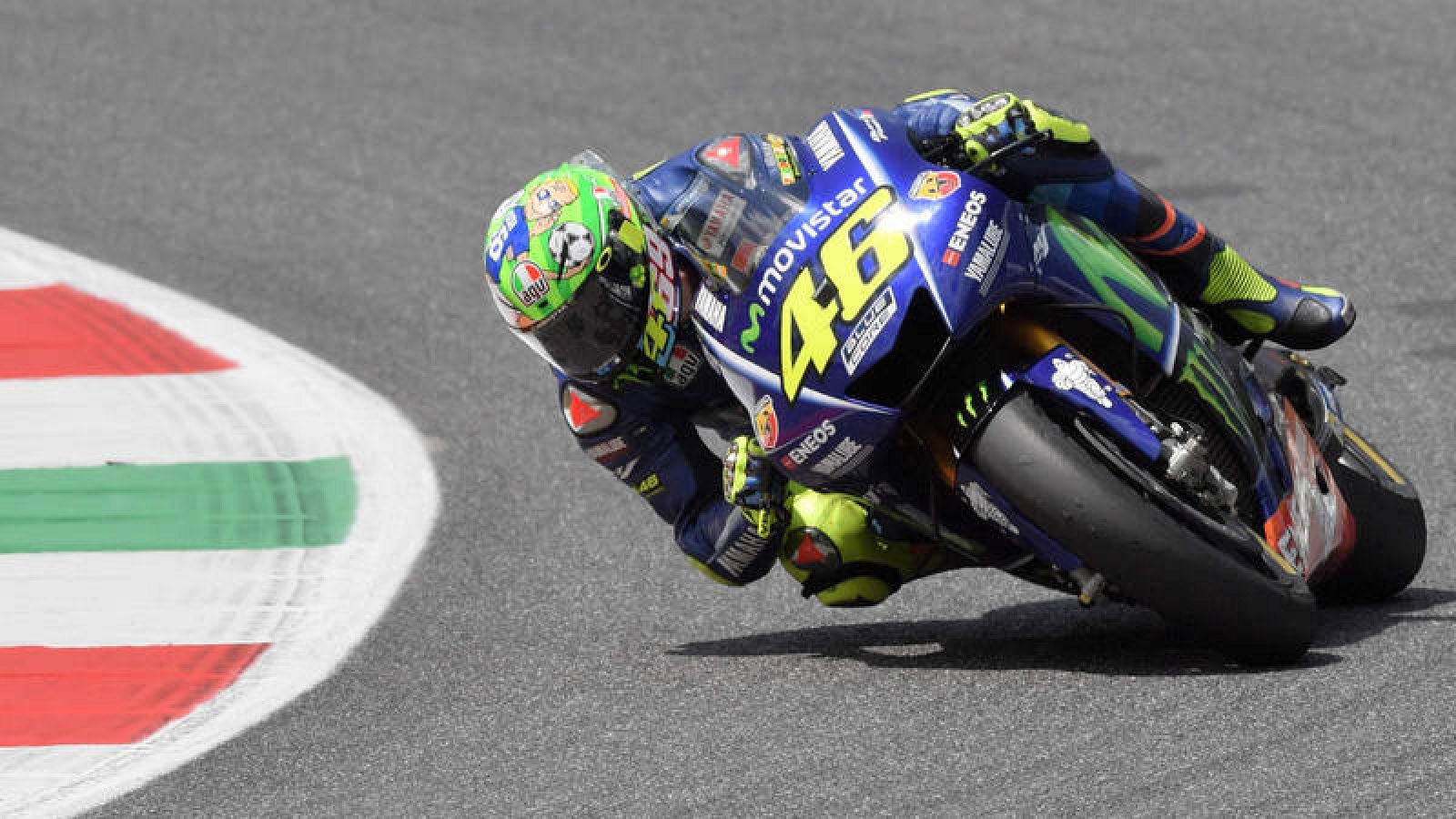 Valentino Rossi, a bordo de su Yamaha.