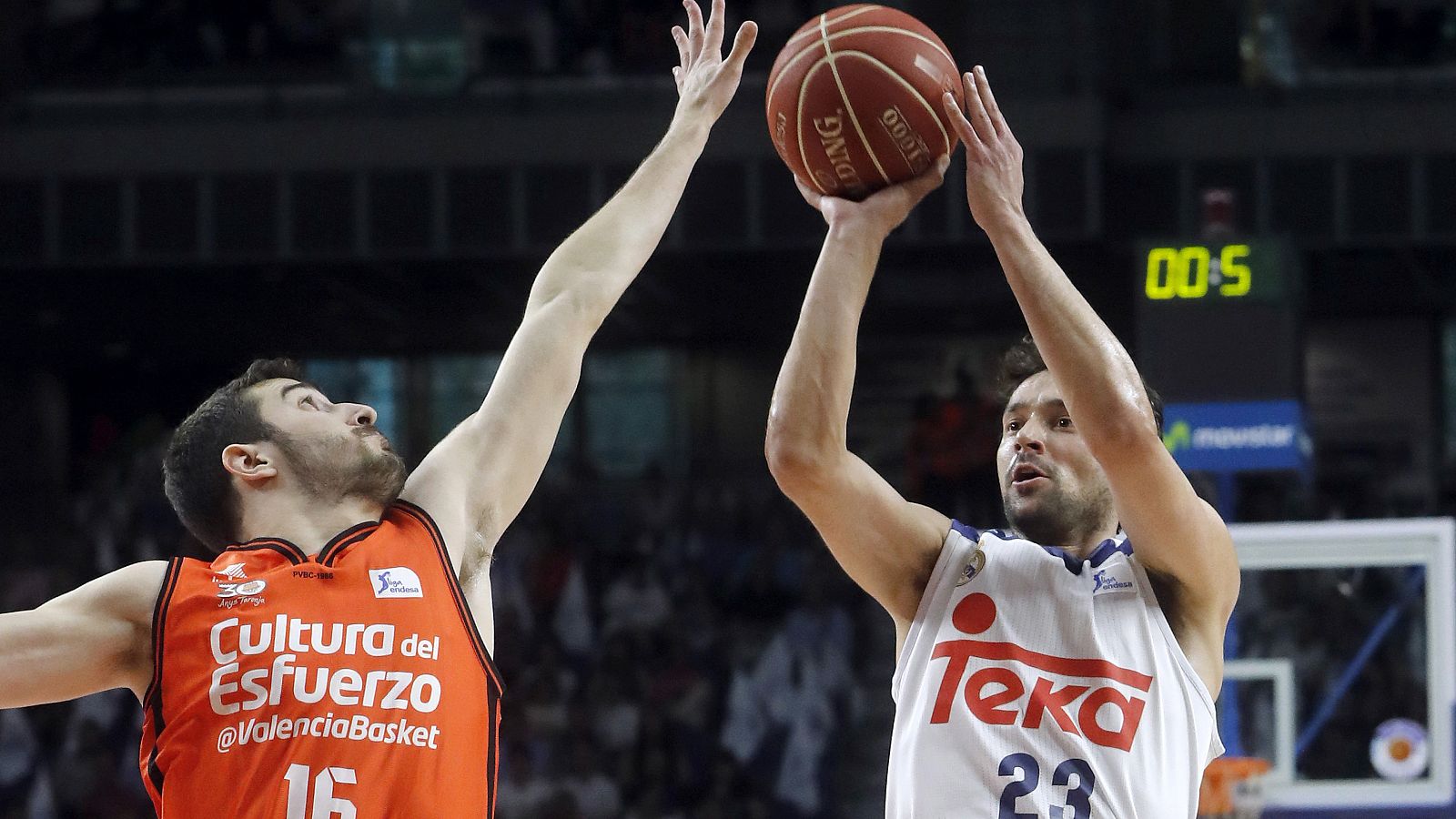 El Real Madrid se lleva el primer partido de la final