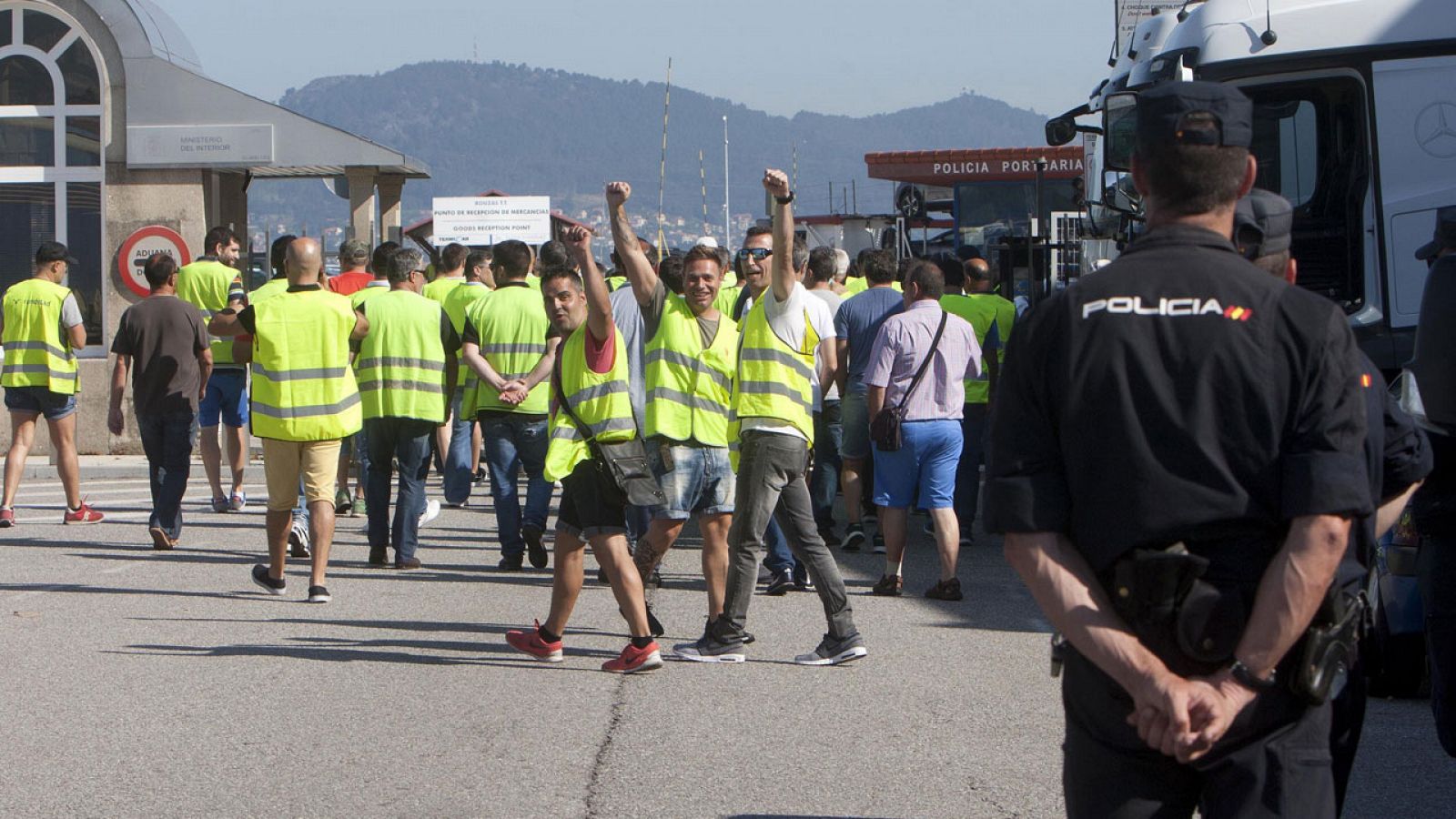 Protesta de estibadores en el puerto de Vigo