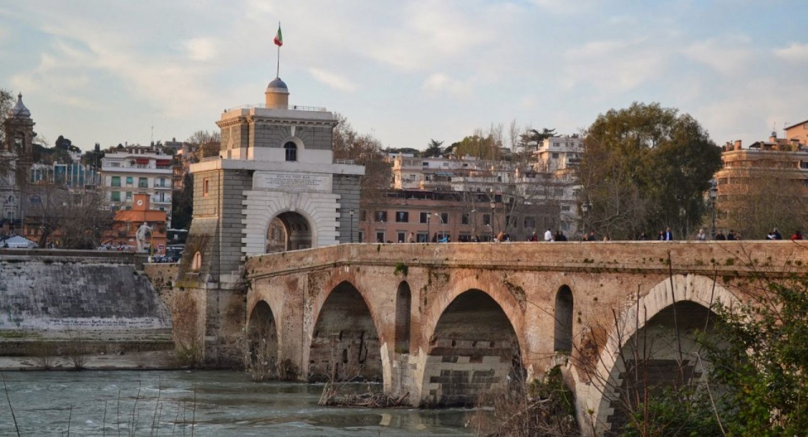 El puente Milvio, en Roma