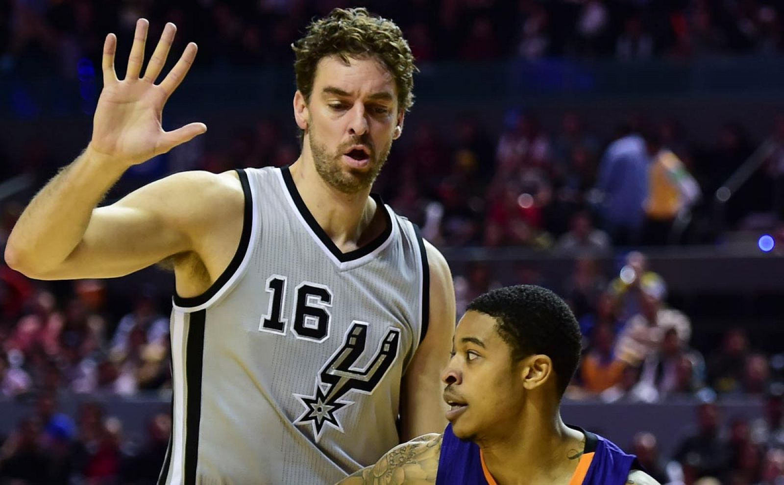 Gasol en un partido de los 'playoffs' con San Antonio.