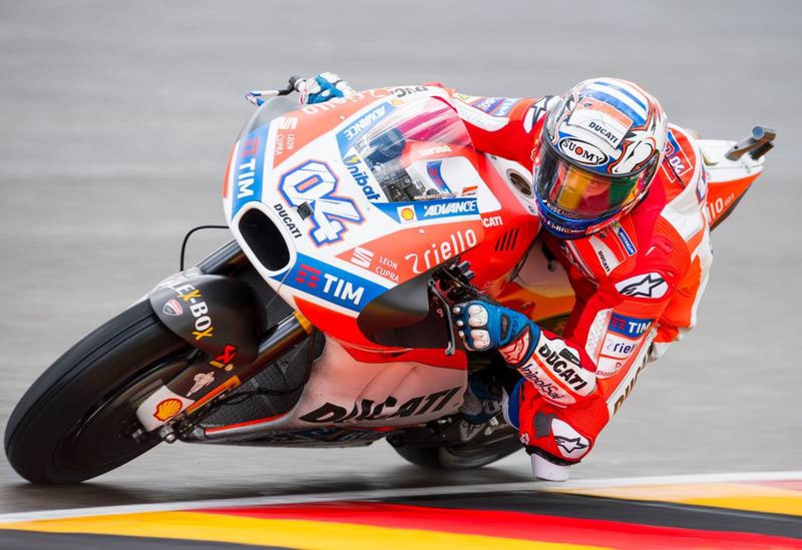 Andrea Dovizioso durante los entrenamientos libres en Sachsenring.