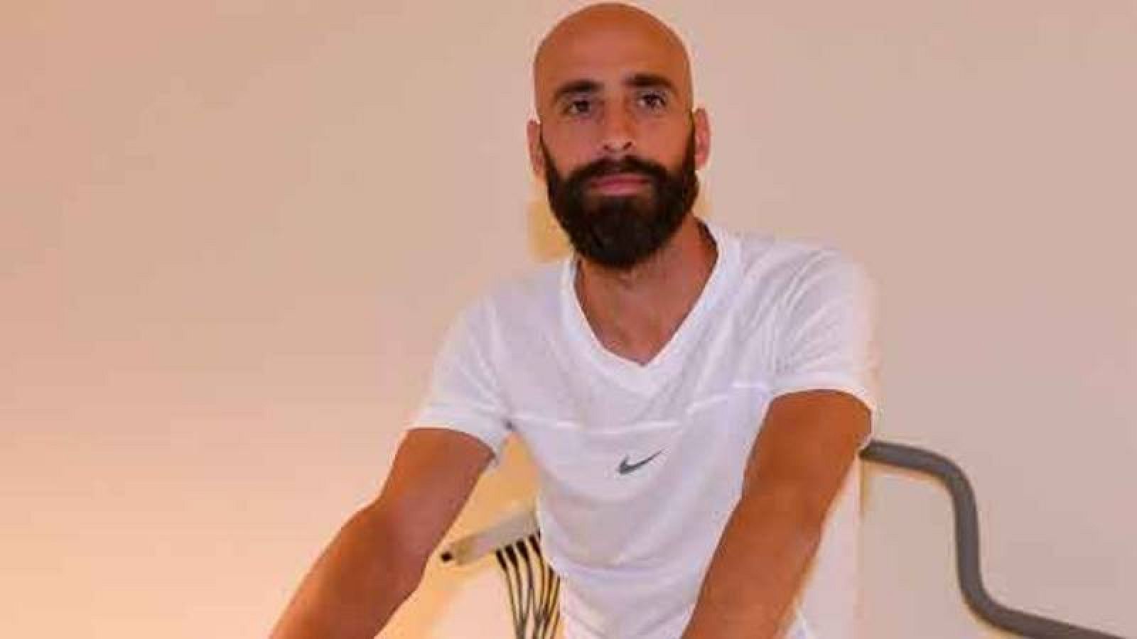 Borja Valero, en el reconocimiento médico con el Inter.