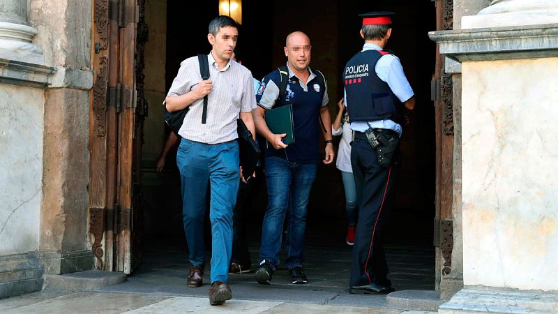 La Guardia Civil interroga a altos cargos del Govern por el referéndum