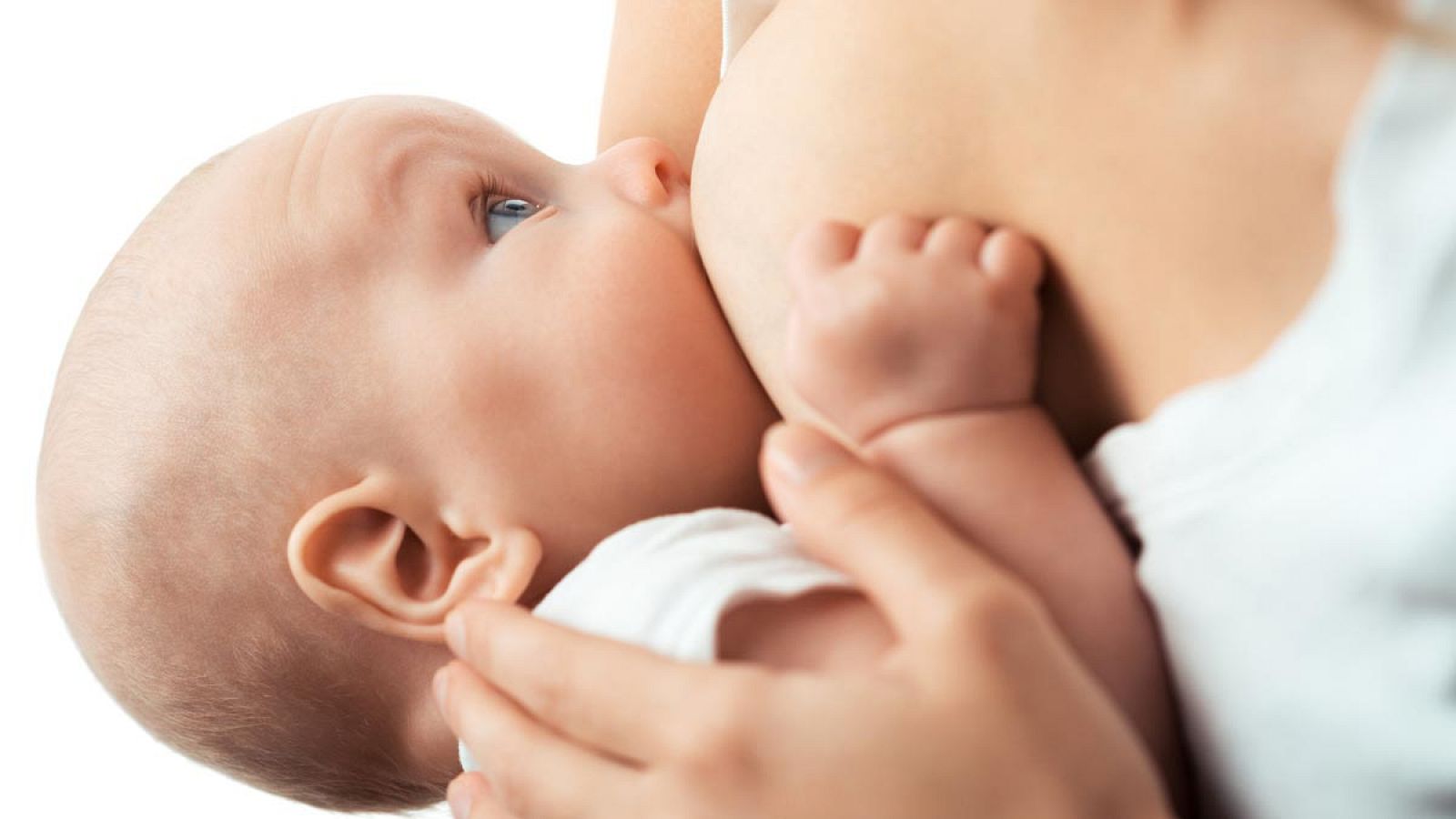OMS-Unicef insiste en que hasta los seis meses los bebes sólo deben ingerir leche materna, y que sea una parte importante de su alimentación hasta los dos años.