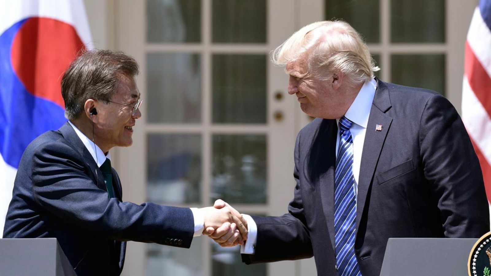 Imagen de archivo de los presidentes de Corea del Sur y Estados Unidos, Moon Jae-in y Donald Trump