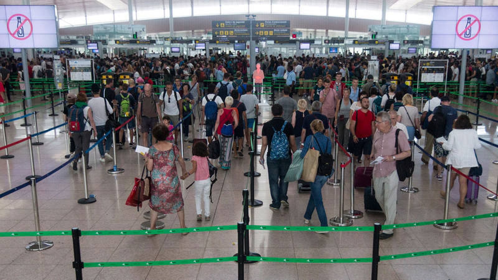 Vista de los accesos al control de seguridad del Aeropuerto de Barcelona-El Prat el pasado 7 de agosto