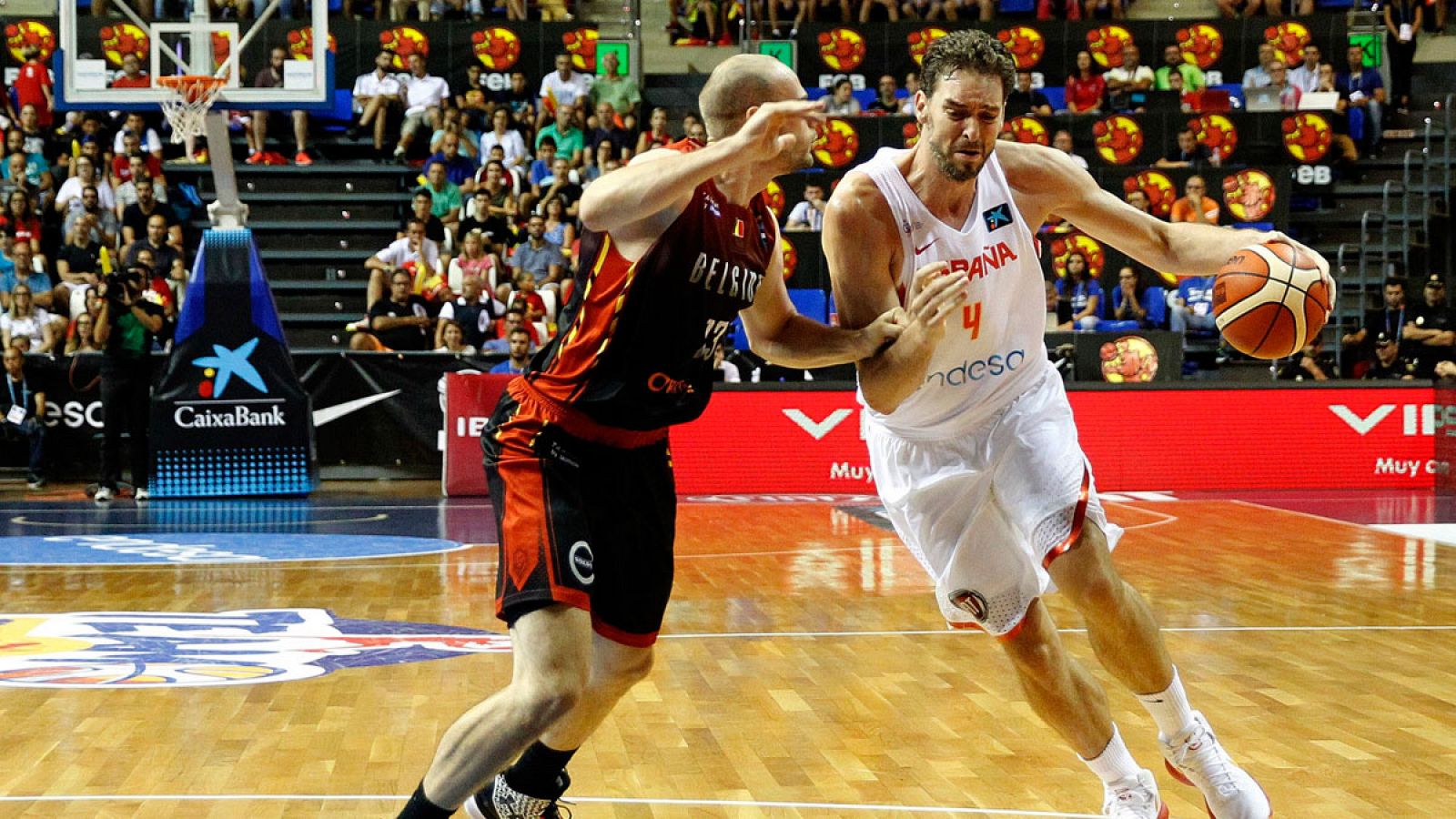 Pau Gasol: "La unión es la forma de superar estas experiencias tan catastróficas"