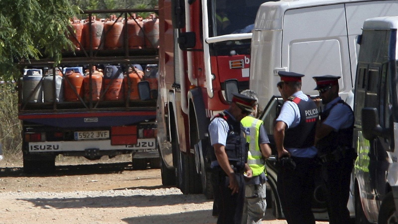 La célula terrorista guardaba en un chalet en Alcanar estas bombonas para fabricar explosivos