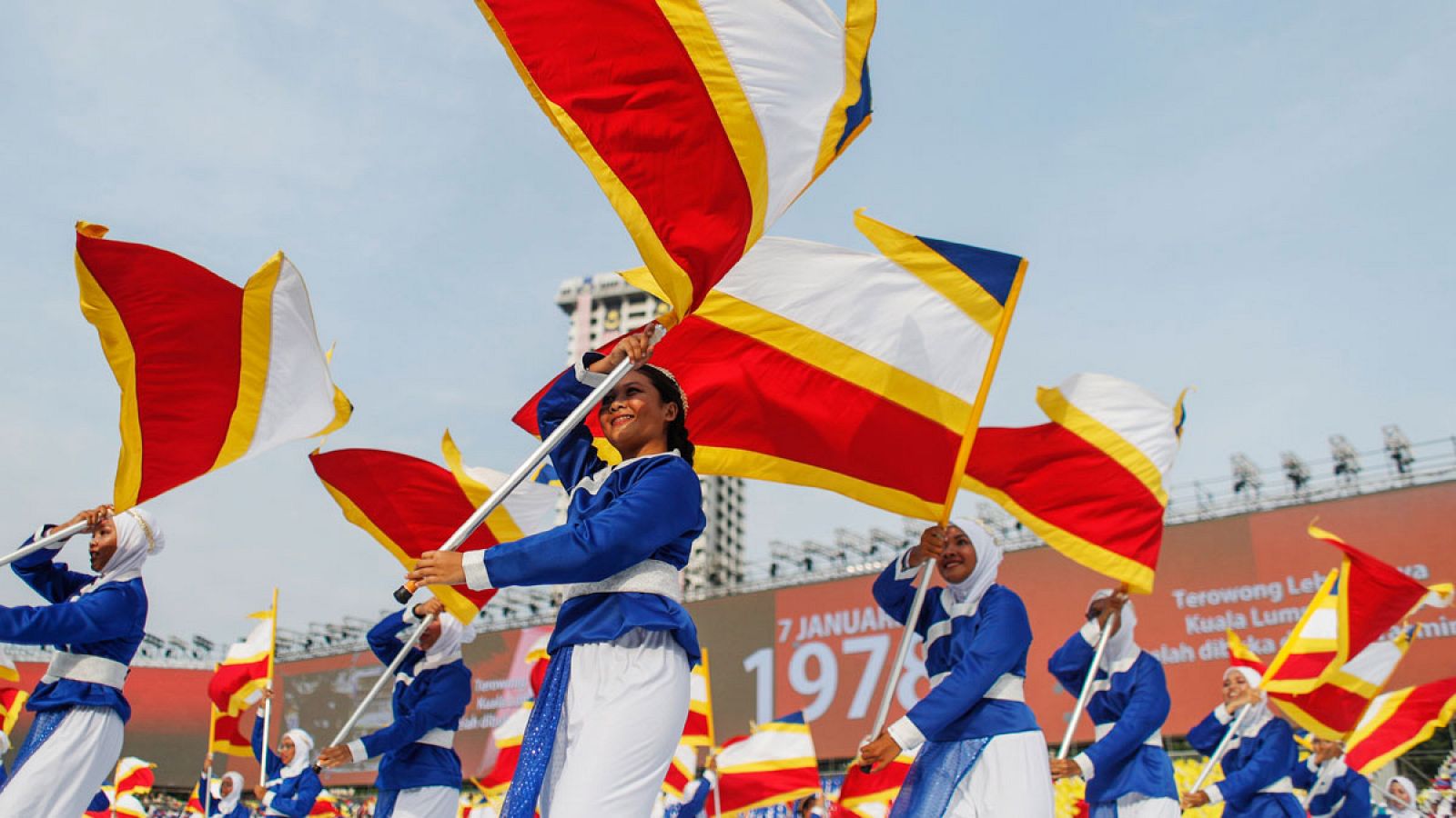 Un grupo de mujeres en un desfile en Kuala Lumpur