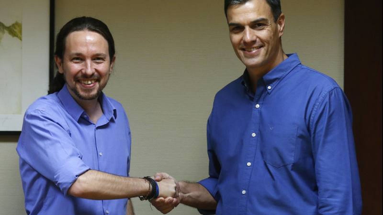 Los líderes de  de Podemos, Pablo Iglesias, y del PSOE, Pedro Sánchez