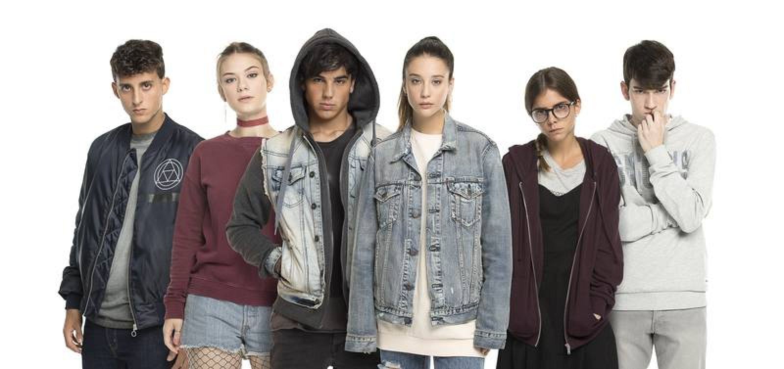   Daniel Ibáñez, Nerea Elizalde, Óscar Casas, María Pedraza, Lucía Diez y Jorge Motos, protagonizan 'Si fueras tú'