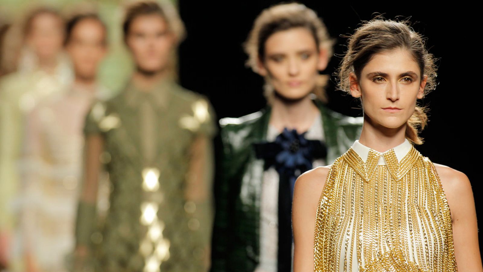Las mejores ofertas en Cadena de oro Louis Vuitton Moda Collares y