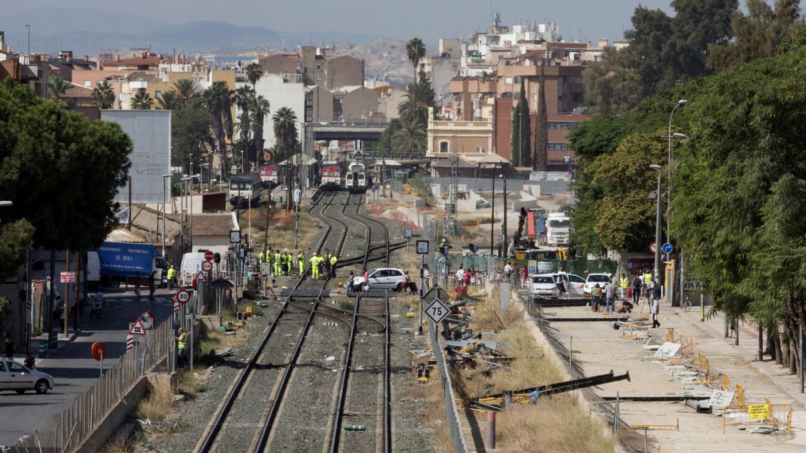 El paso a nivel de Santiago el Mayor, en Murcia, tras los actos vandálicos registrados el pasado martes