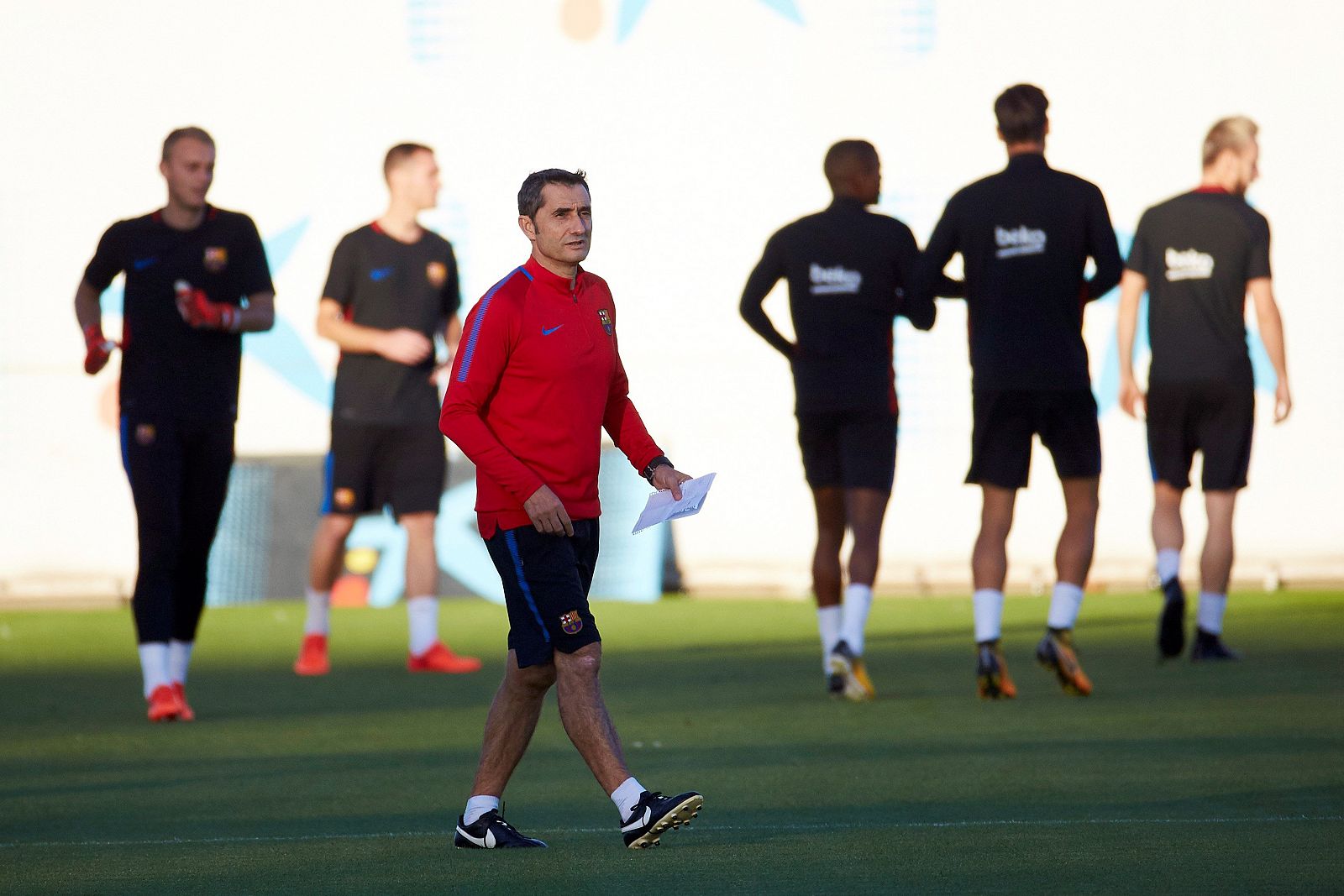 Valverde durante el entrenamiento del equipo en la ciudad deportiva Joan Gamper.