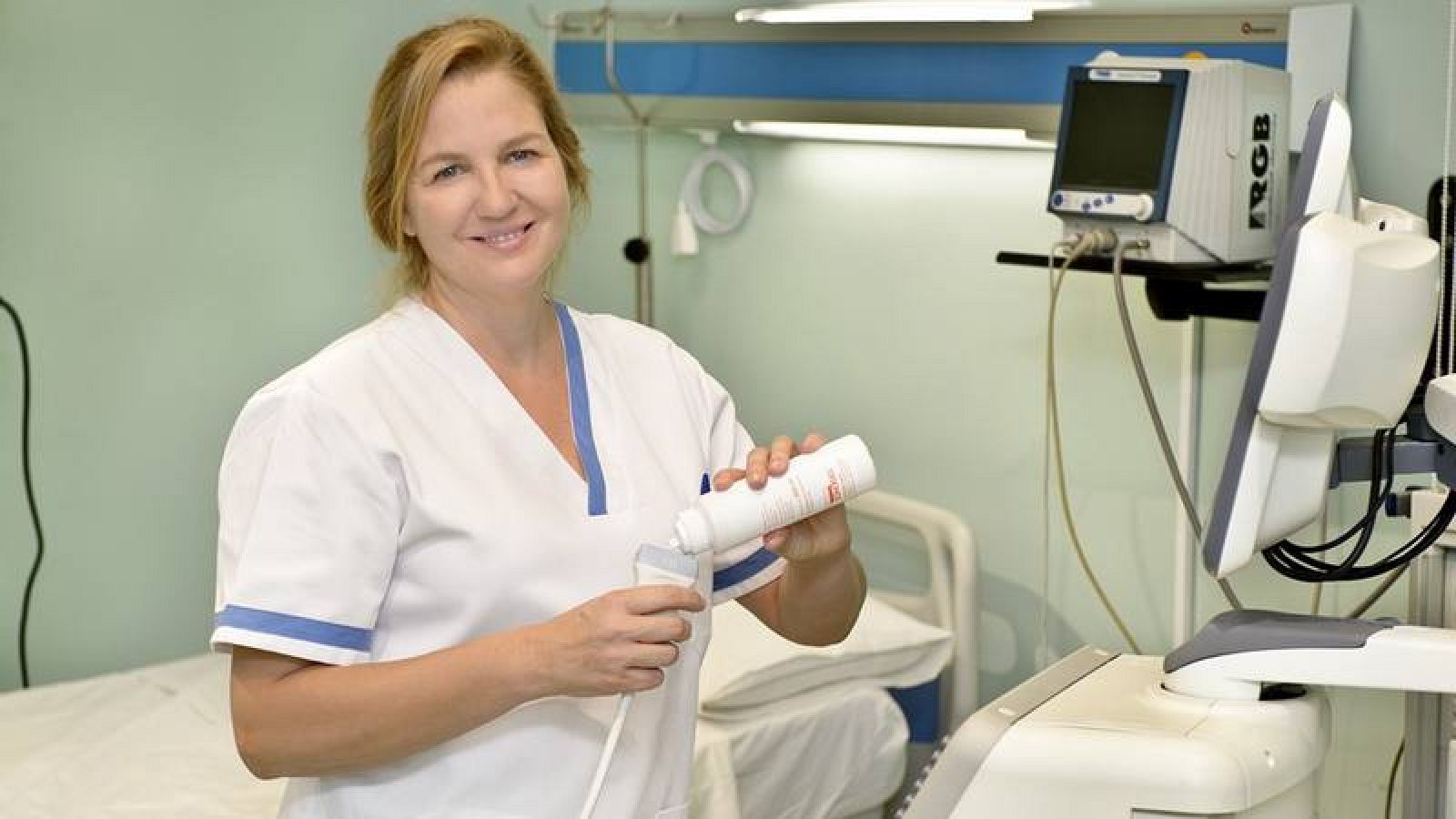  Charo Molina es Clara Rivas en Centro Médico.