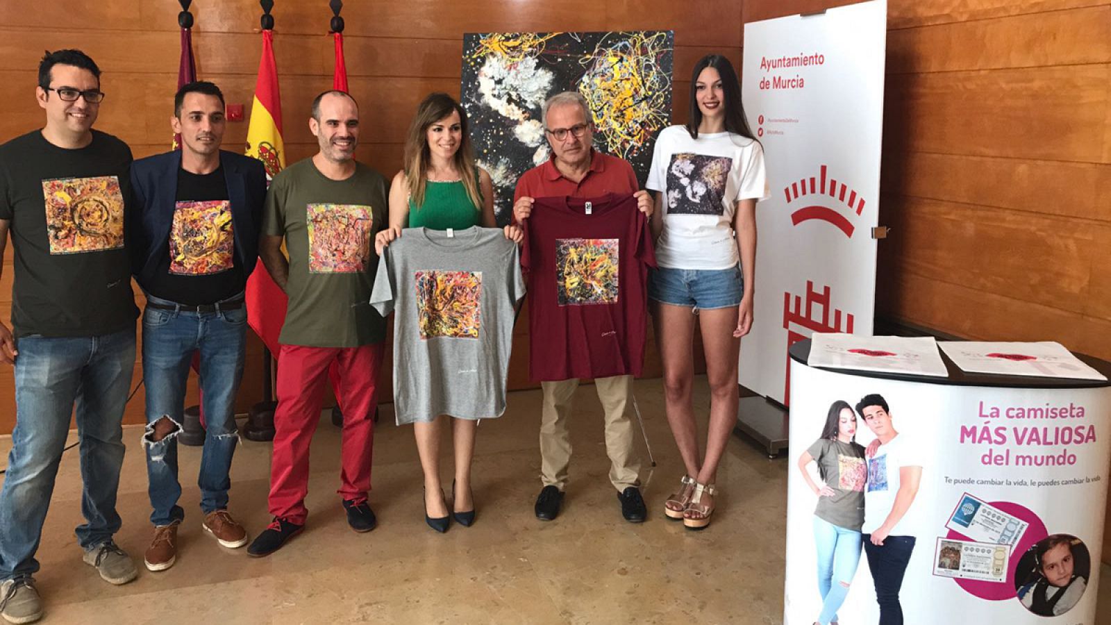 La 'camiseta más valiosa del mundo' se alía con la Lotería de Navidad