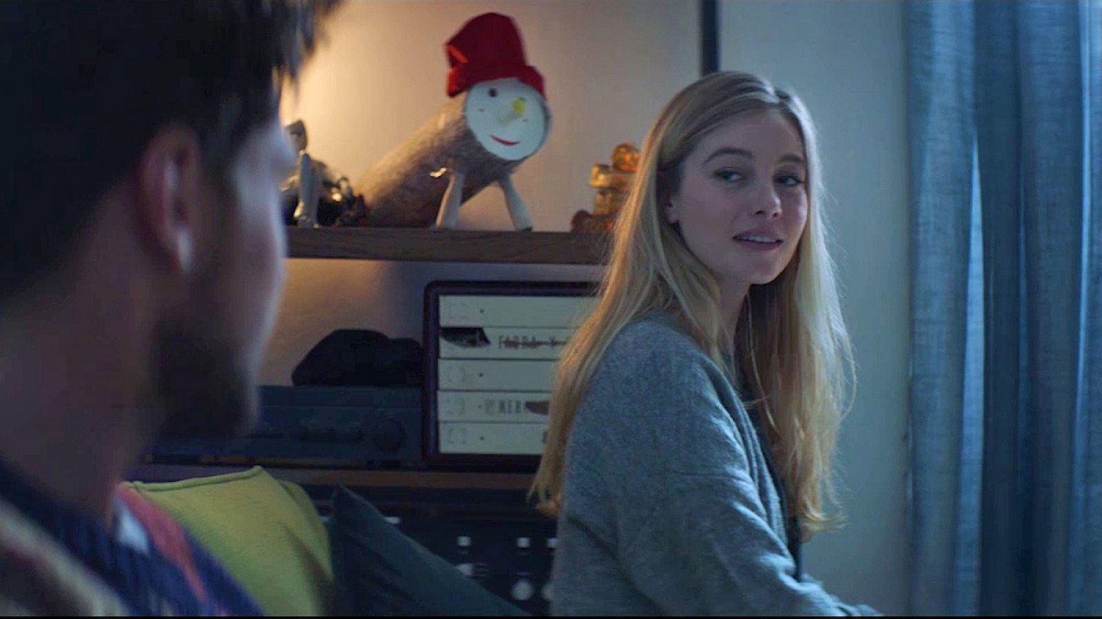 Fotograma del anuncio de Lotería de Navidad en el que se ve un Caga Tió