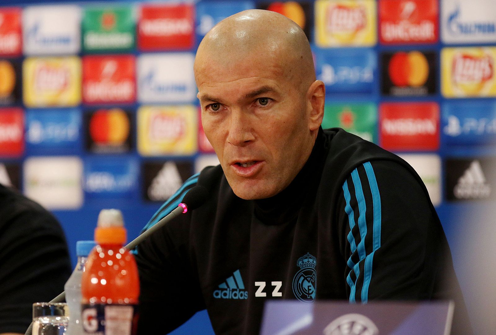 El entrenador del Real Madrid durante la rueda de prensa en el estadio GSP en Nicosia (Chipre).