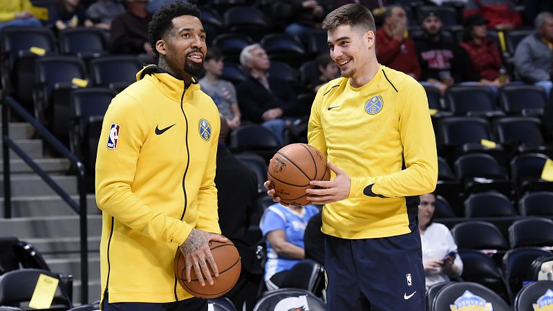 'Juancho' Hernangomez bromea con Wilson Chandler.