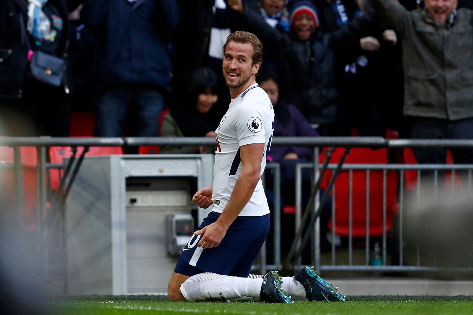 El delantero del Tottenham Harry Kane celebra su gol frente al Southampton.