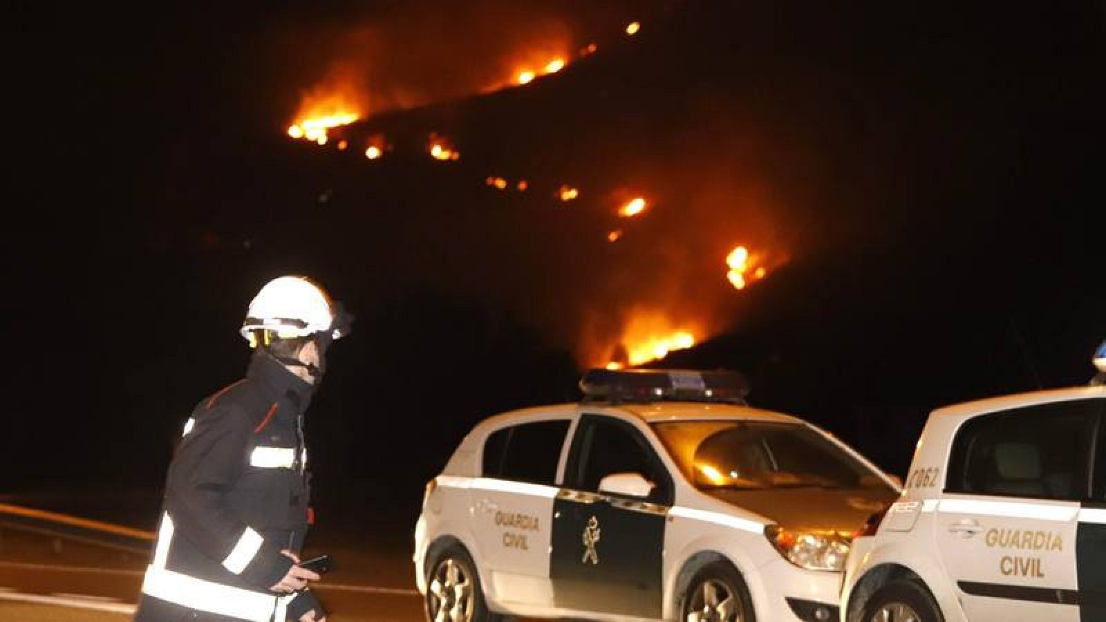 Vista del incendio en Coll de Síller, entre Pollença y el Port de Pollença