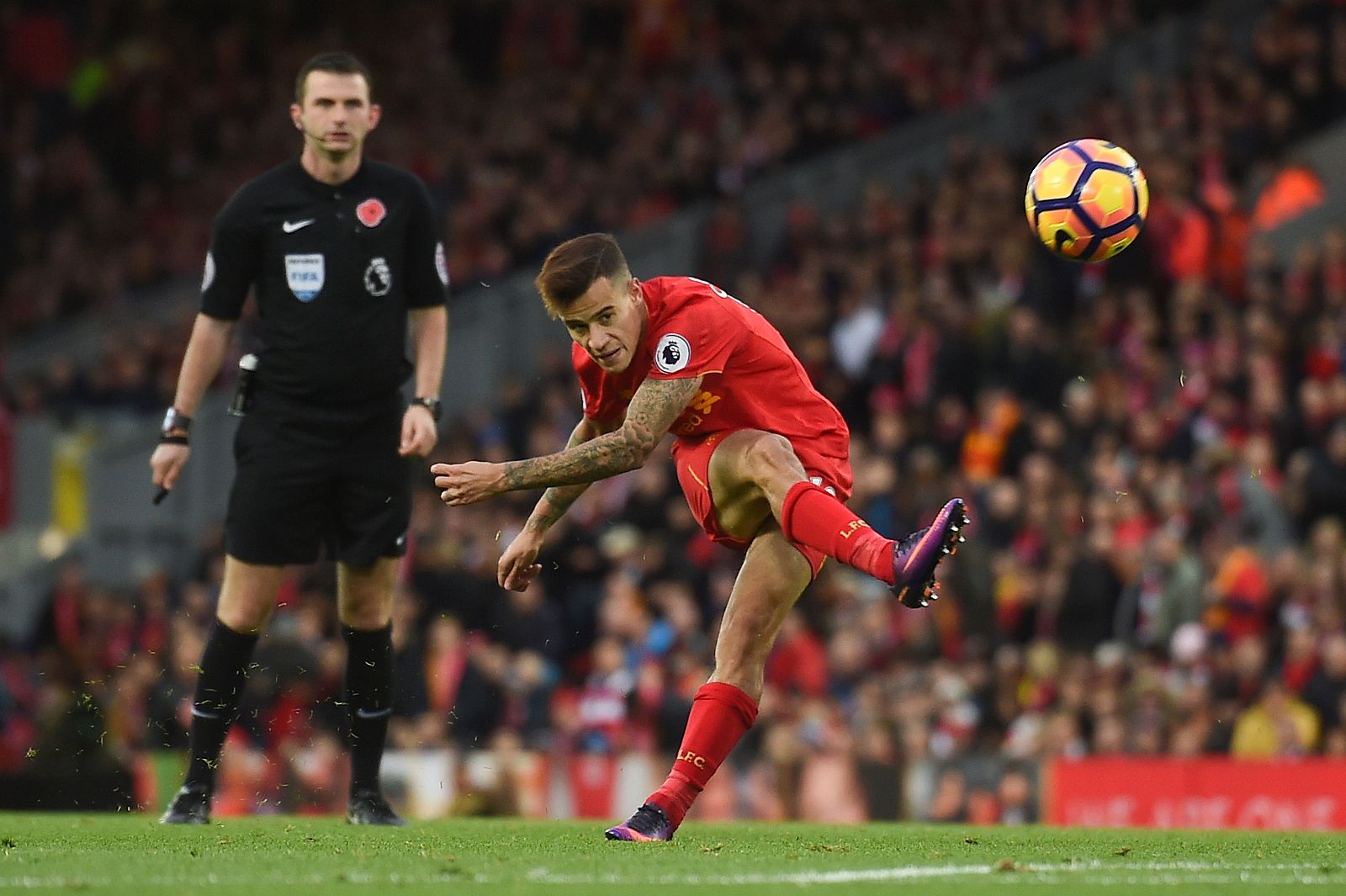 Coutinho, en acción con el Liverpool la temporada pasada