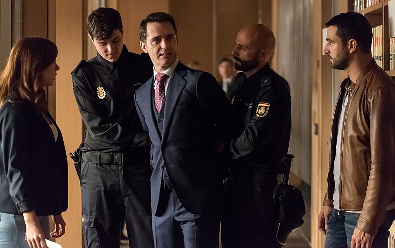 Roberto Fuentes es detenido por el asesinato de su padre