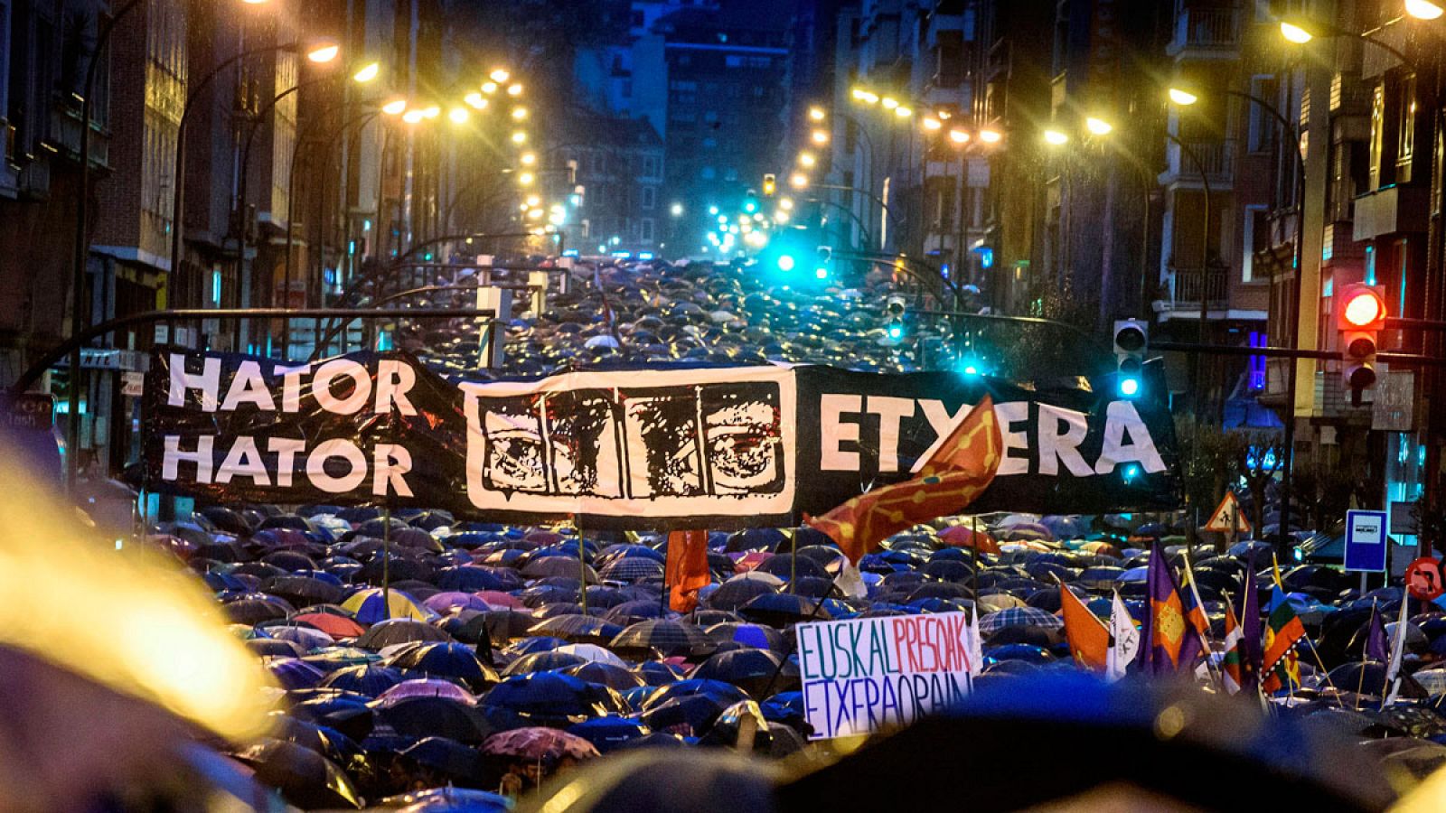 Manifestación en Bilbao para "denunciar" la política penitenciaria que se aplica a los presos de ETA