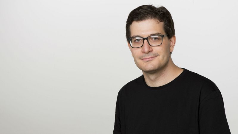 Álvaro Soto, director y presentador de 'Nómadas'.