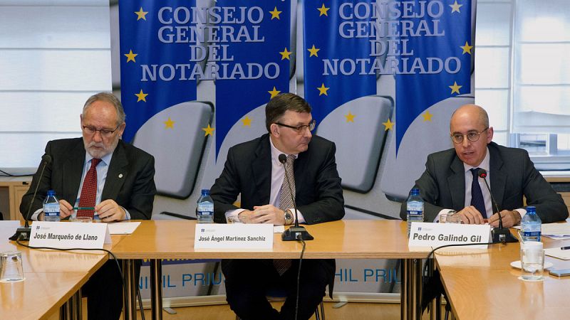 Presentación de la base de datos notarial para prevenir el blanqueo de capitales