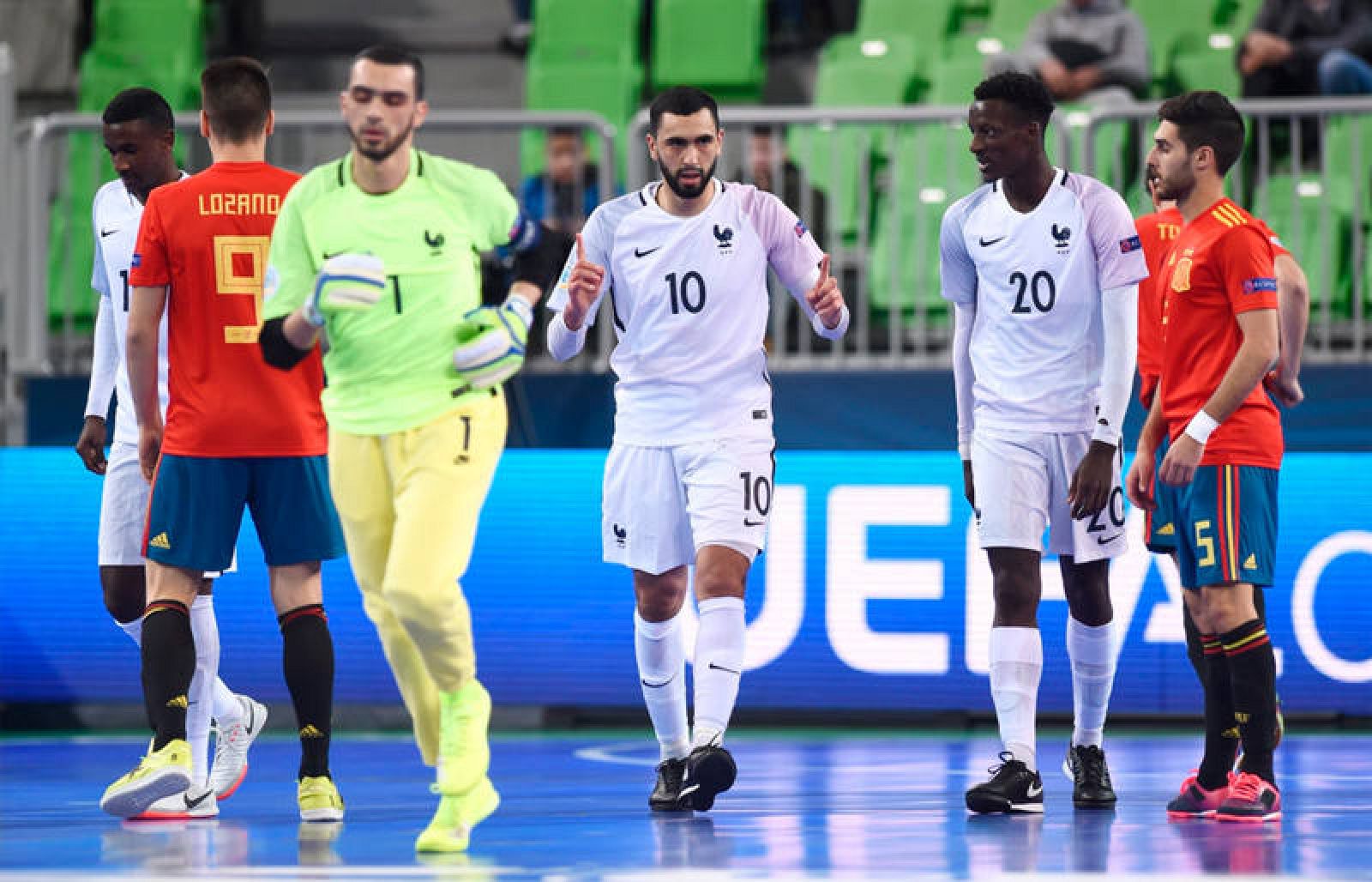 Mohammed ha marcador el primer gol de Francia.