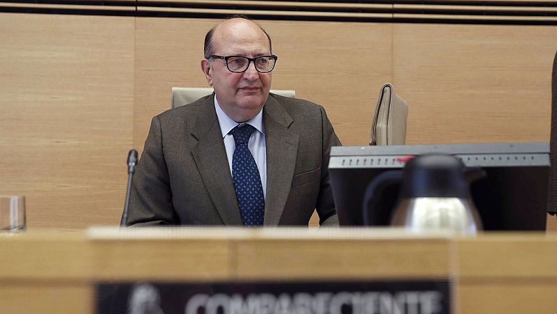 El presidente del Tribunal de Cuentas, Ramón Álvarez de Miranda, en el Congreso
