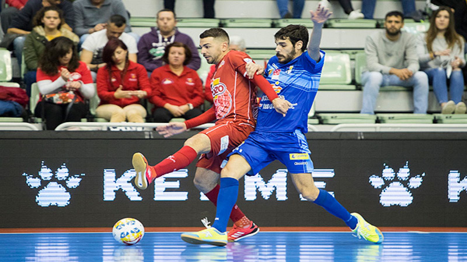 ElPozo ha goleado al Peñíscola.