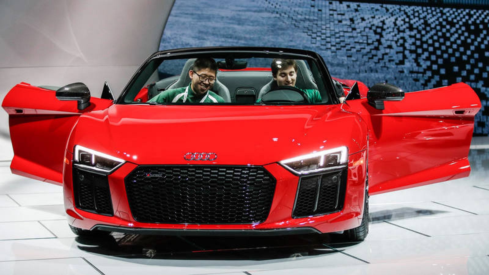 El Audi R8 V10 Plus es presentado a los medios durante el Salón Internacional del Automóvil de América del Norte 2018 (15/01/2018)