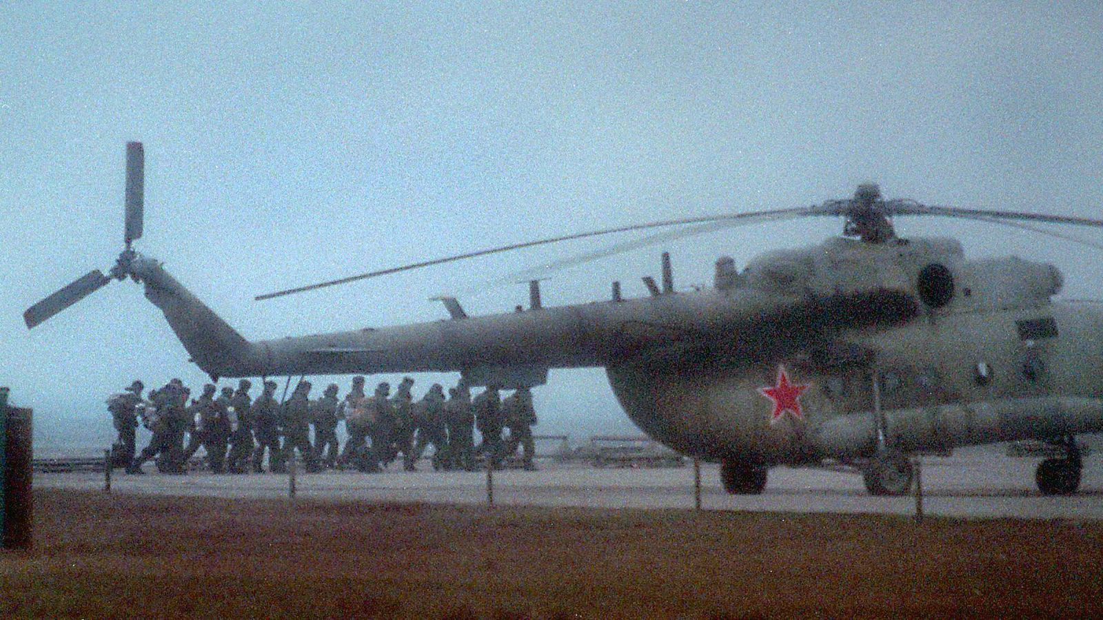 Helicóptero militar ruso en una base en Chechenia (foto archivo)