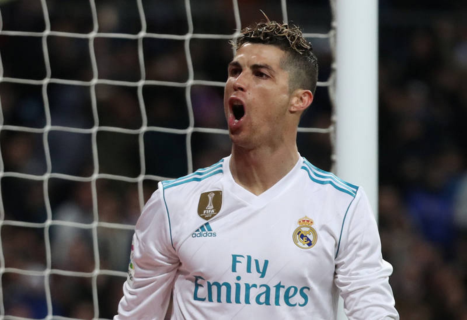 Cristiano celebra uno de sus goles al Girona