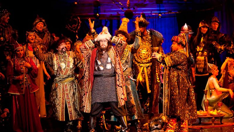 Aleksandr Borodin es el autor de la ópera en cuatro actos y prólogo El príncipe Ígor